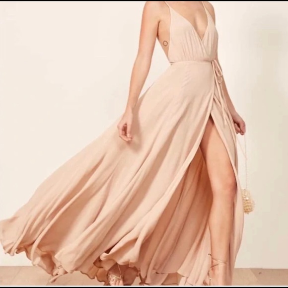 Reformation Callalilly Champagne gown NEVER WORN! Made from 100% recycled paper - Picture 1 of 11